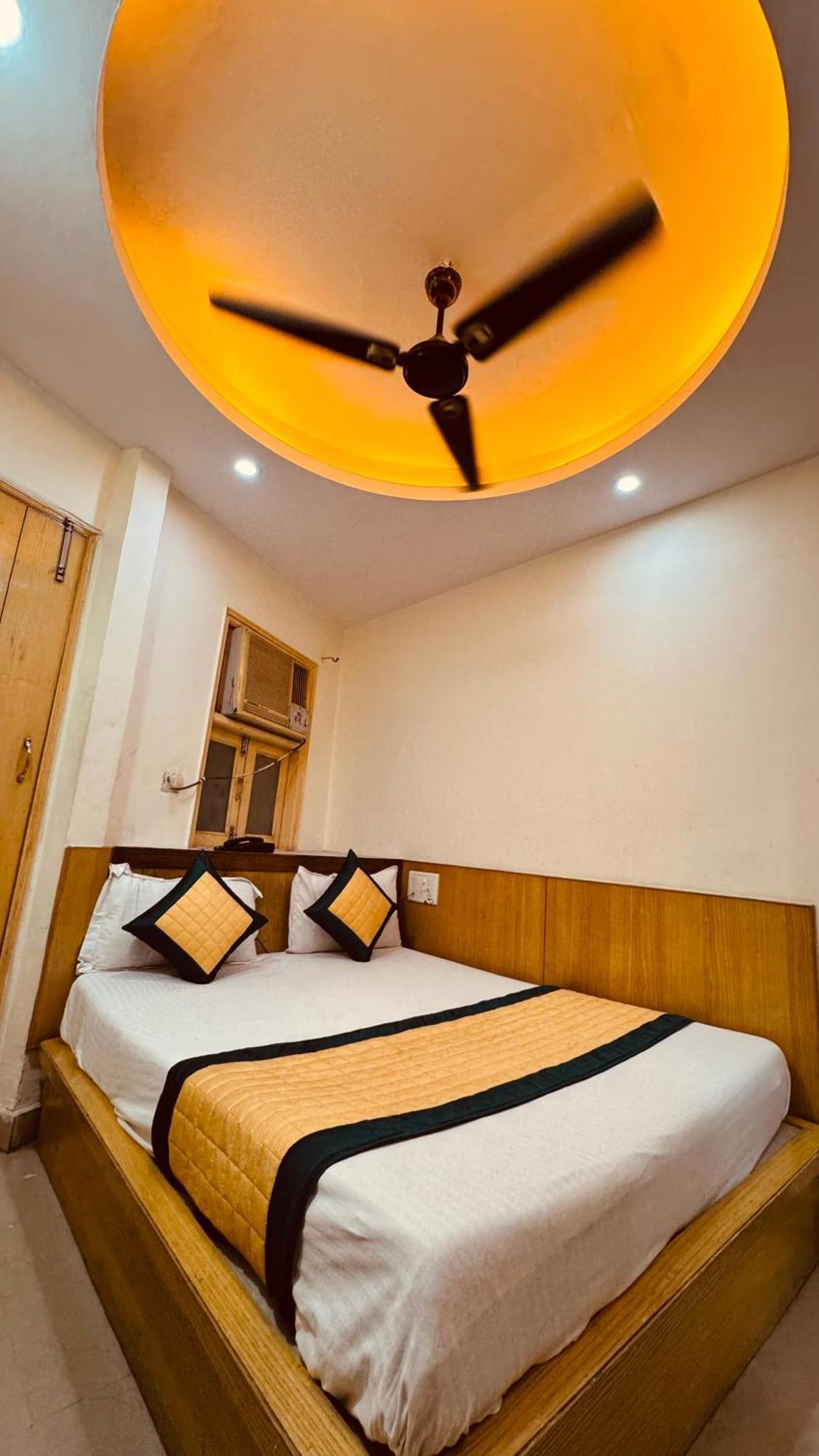 Cottage Lord Krishna Walking Distance From New Delhi Railway Station Exterior foto